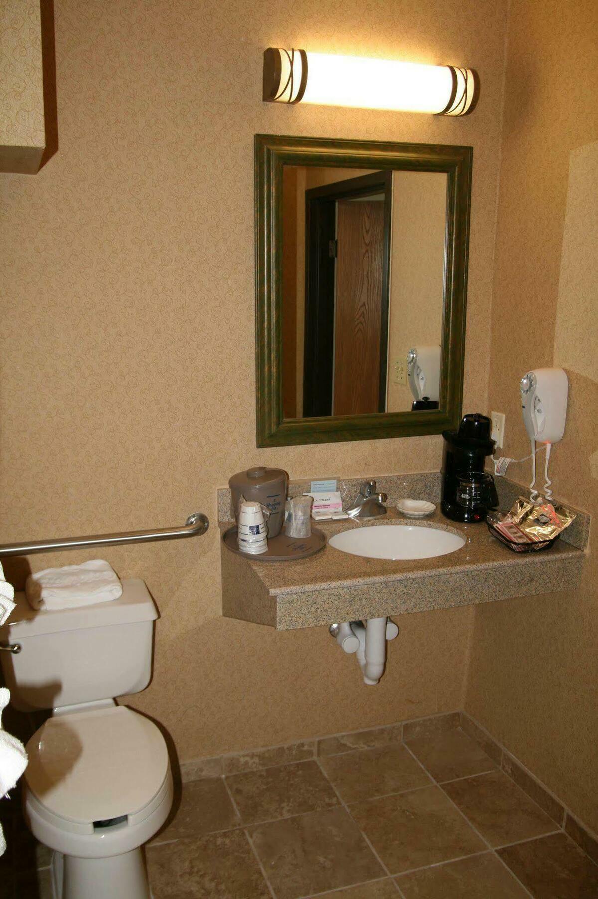 Hampton Inn Abilene Room photo